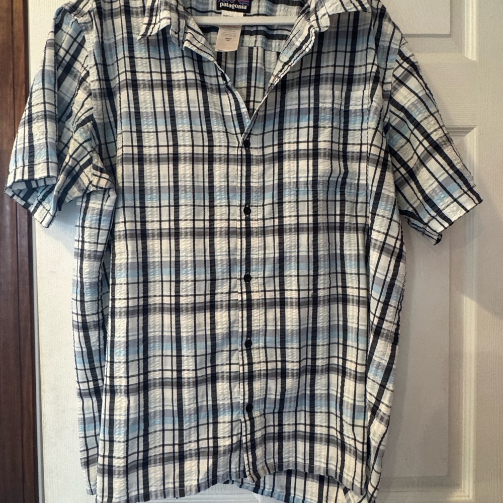 Patagonia Men's Casual Blue and White Plaid Shirt